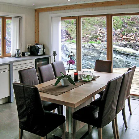 Holiday home Stunning In Mosterhamn With Wifi *