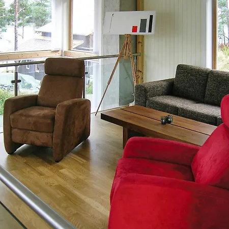 3 Bedroom Awesome In Hébergement de vacances *